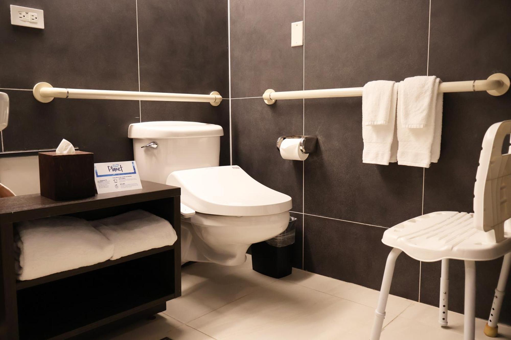 טומון Hilton Guam Resort & Spa מראה חיצוני תמונה